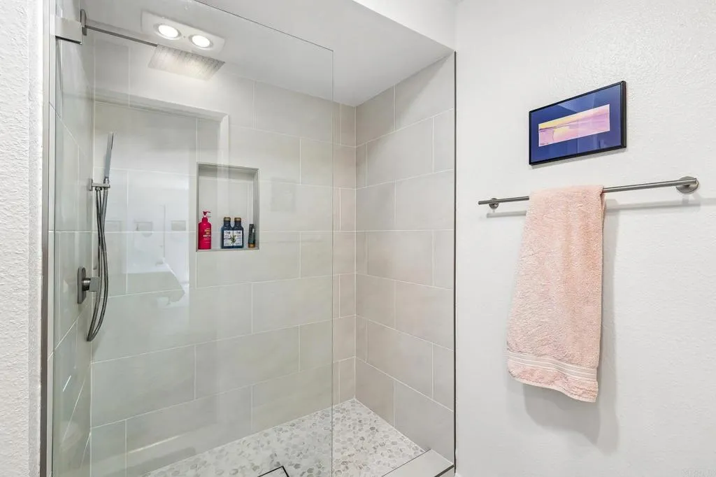 https://cdn.realtyfeed.com/cdn/127/307065748/c01820cc8fa4926e06616c0c3529f4e6.webp