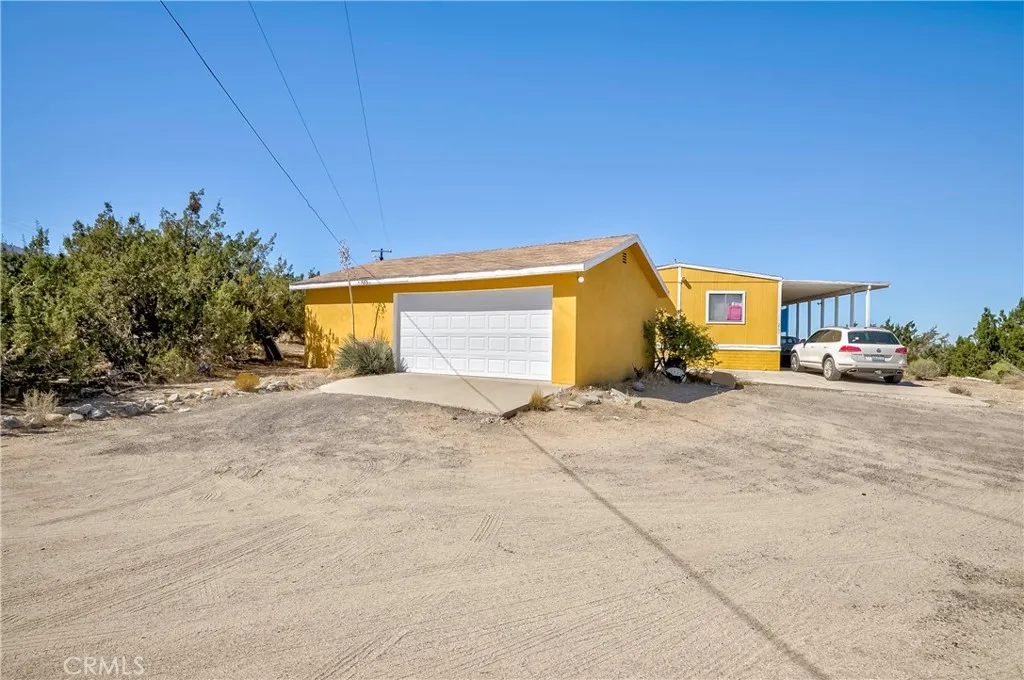 Pinon Hills, CA 92372