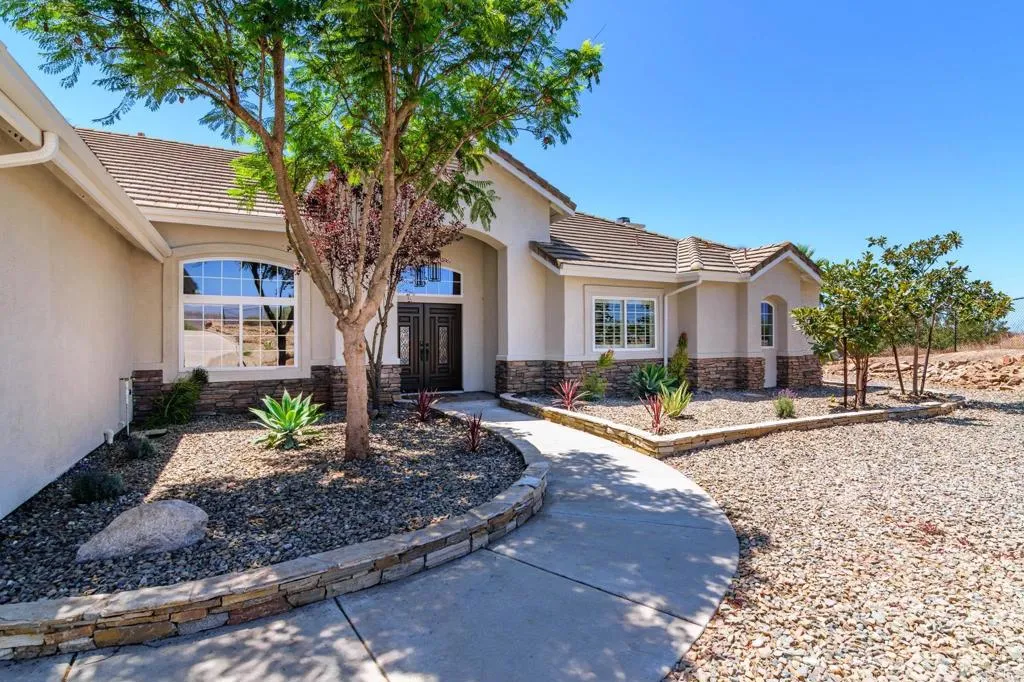 https://cdn.realtyfeed.com/cdn/127/307065780/27a31a0e61b7f97a7a1556da77653d01.webp