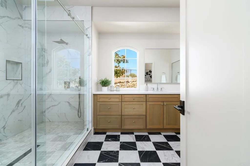 https://cdn.realtyfeed.com/cdn/127/307065780/5ca48fc18aa79dde80d7fde2ec5af716.webp