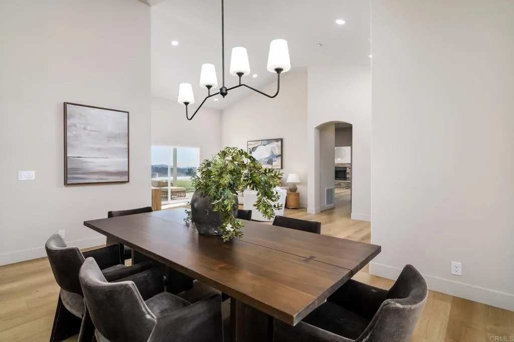 https://cdn.realtyfeed.com/cdn/127/307065780/66145835d69ef9c53a797480d12e5b94.webp