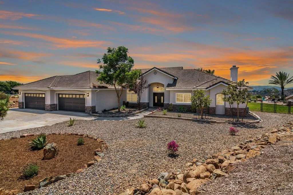 31488 Via Vista Mejor, Valley Center, CA 92082 - Photo 2 of 50, Valley Center, CA