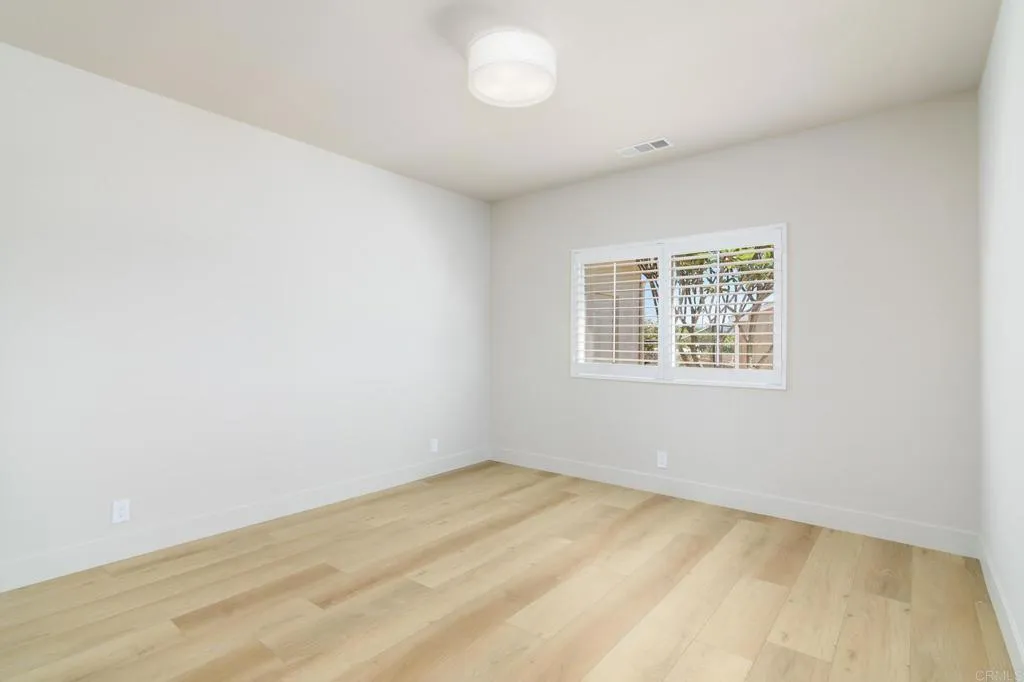 https://cdn.realtyfeed.com/cdn/127/307065780/9e048ad83b35b19baab90d785d70b9be.webp