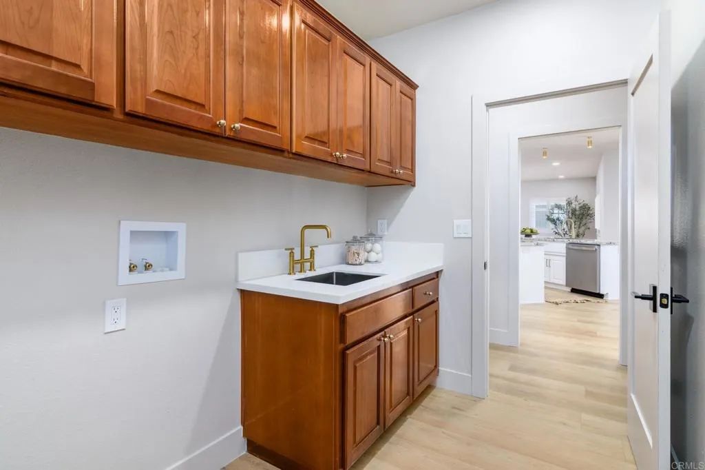 https://cdn.realtyfeed.com/cdn/127/307065780/d00cba1658e7153ae3dca2d69b5c03ad.webp