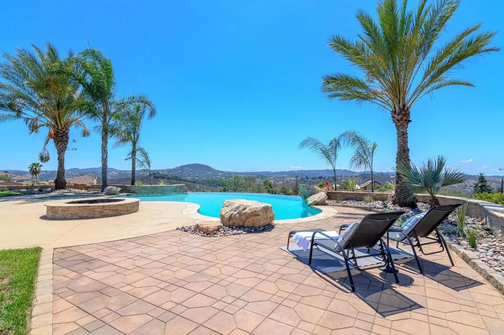 https://cdn.realtyfeed.com/cdn/127/307065780/d05b5600df388380e1dce0f04977ab27.webp