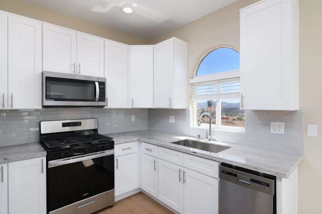 https://cdn.realtyfeed.com/cdn/127/307065780/f10b89a5b363686b5acc5dcf60623721.webp