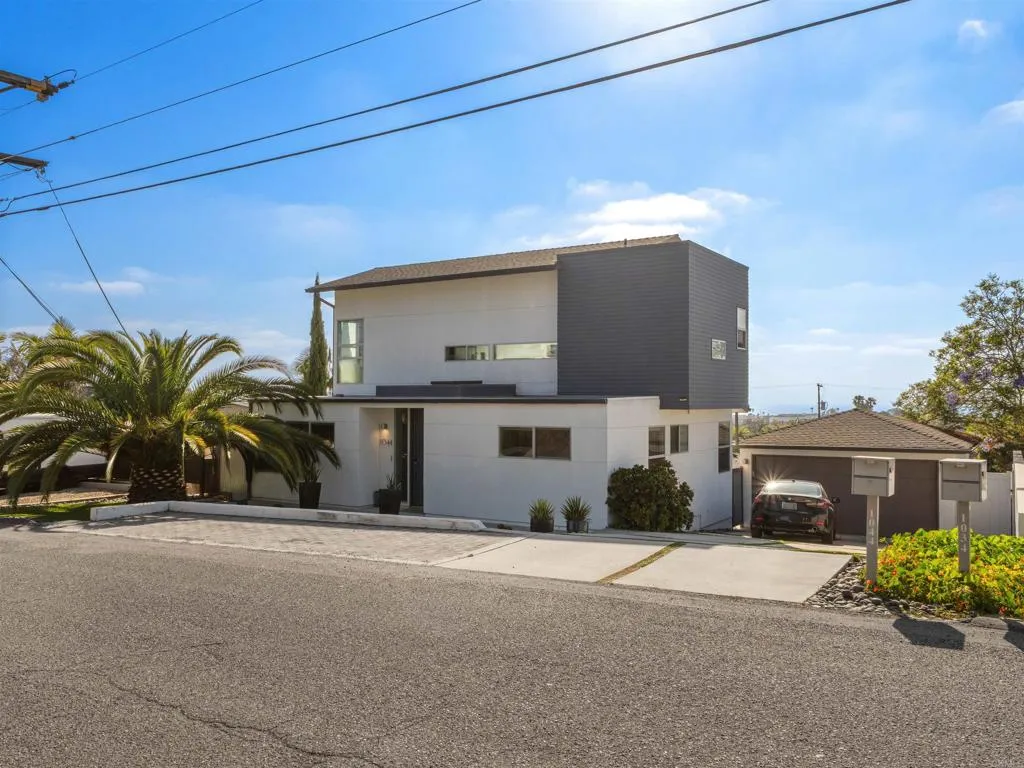 1044 Arcadia Rd, Encinitas, CA 92024 - Main photo, Encinitas, CA