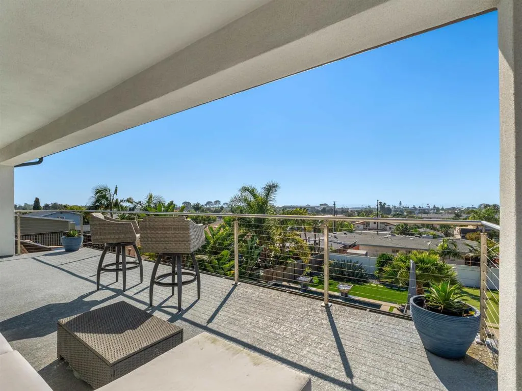 https://cdn.realtyfeed.com/cdn/127/307065783/4ca66c6cf096336a05c615ba3b7188a4.webp
