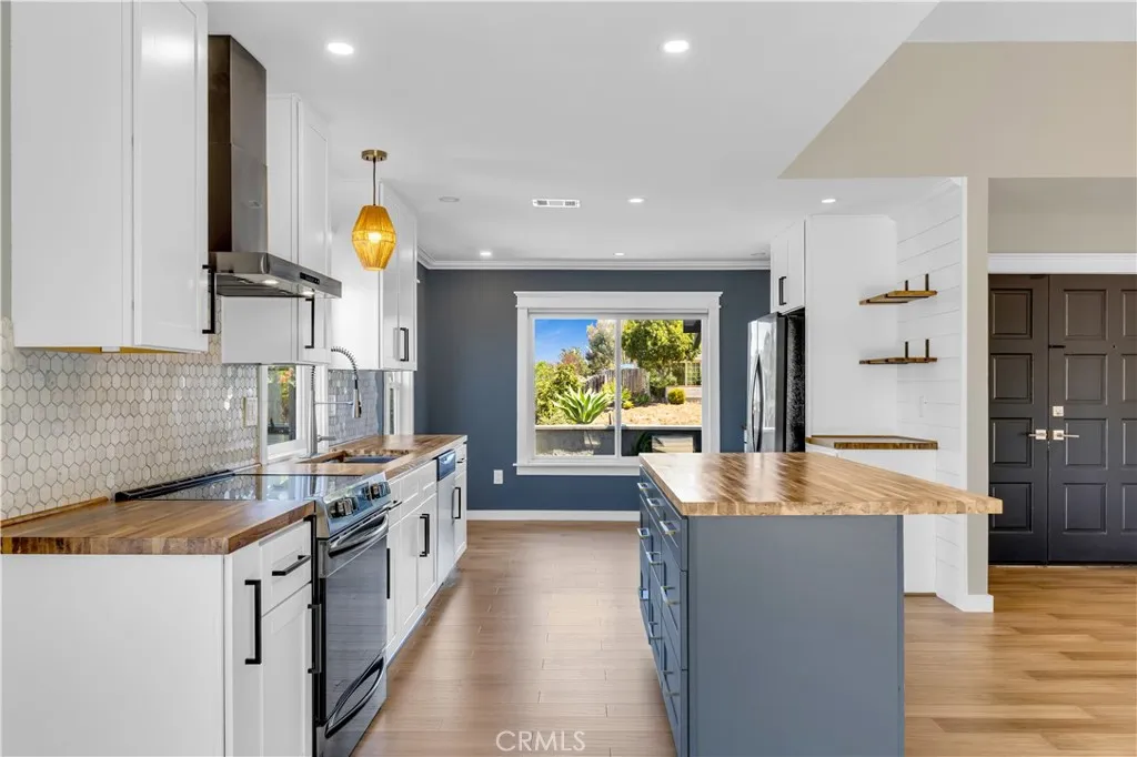 https://cdn.realtyfeed.com/cdn/127/307065791/61e66a7fd0026bd9efb3181c62f9338b.webp