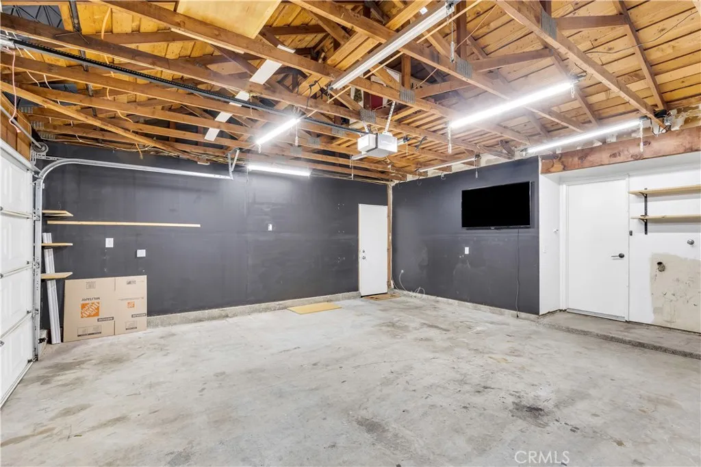 https://cdn.realtyfeed.com/cdn/127/307065791/87148b29cca4ad0b4527df8cb812b626.webp