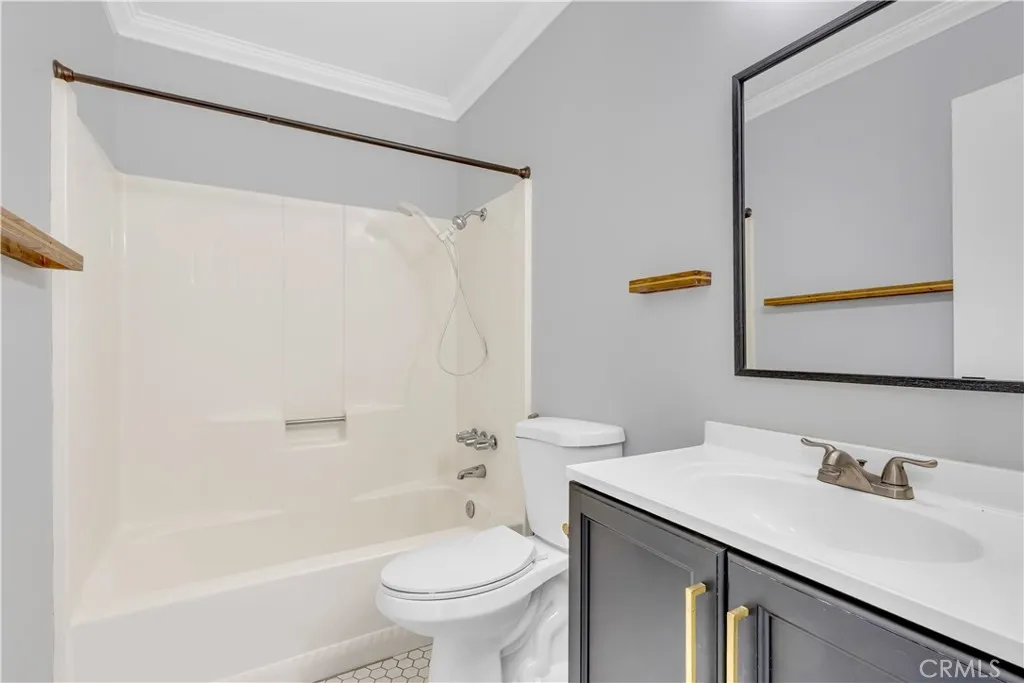 https://cdn.realtyfeed.com/cdn/127/307065791/aaf2a972cf2f65bd0491d7578db529f8.webp
