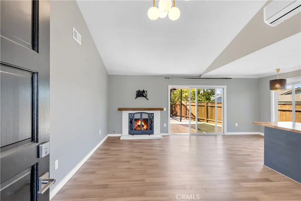https://cdn.realtyfeed.com/cdn/127/307065791/cd99654bc975981f1e286e7d7107ddc4.webp
