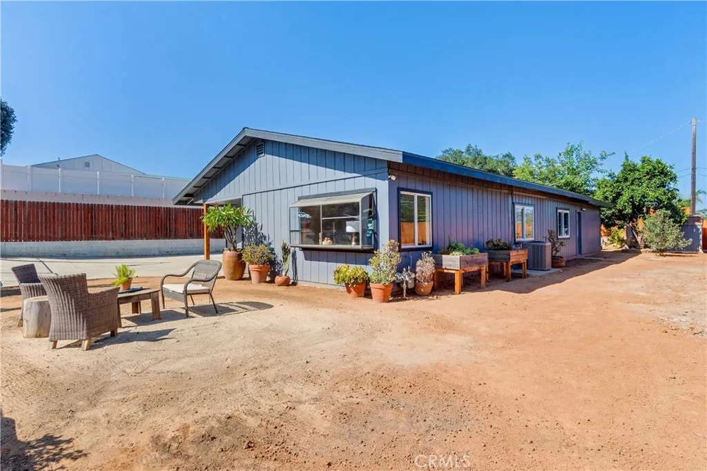 https://cdn.realtyfeed.com/cdn/127/307065801/70238b068abe98cbcb6008f9365d74cb.webp