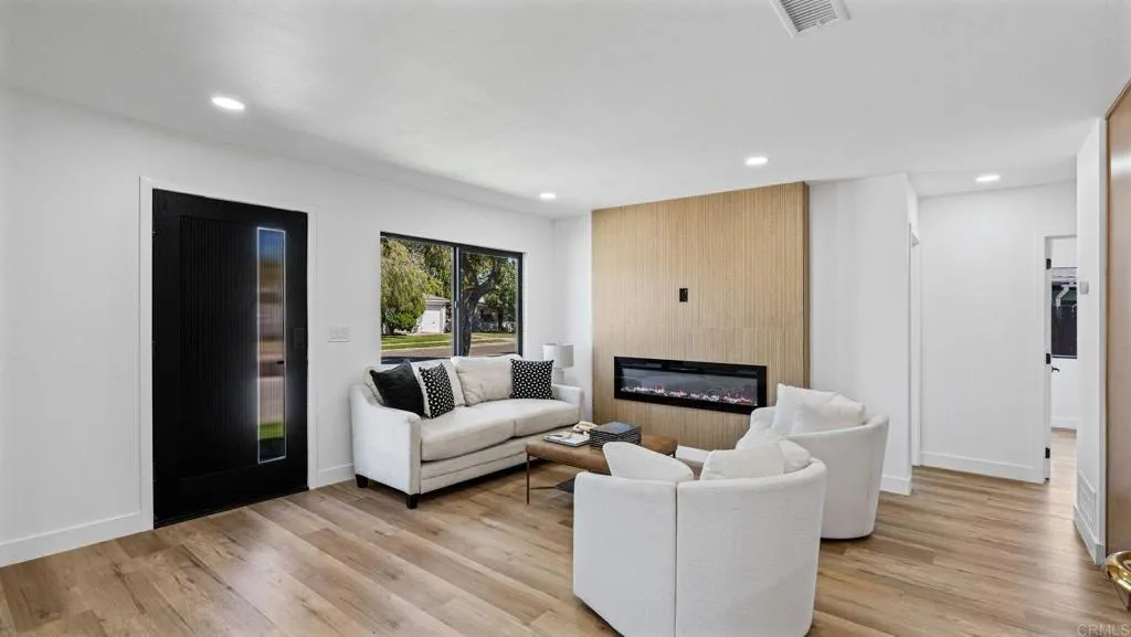 https://cdn.realtyfeed.com/cdn/127/307065803/2569b7ad928297f870acd21757b43281.webp