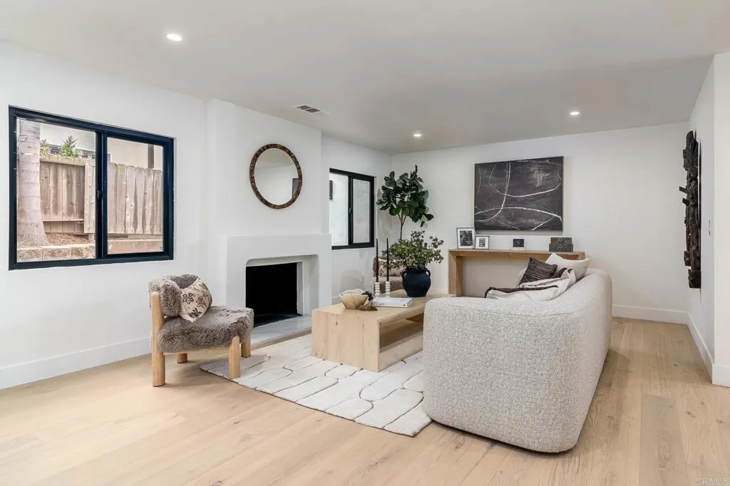 https://cdn.realtyfeed.com/cdn/127/307065808/06999907a8df8cd6a6c5af7a134b761b.webp