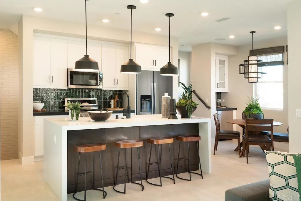 https://cdn.realtyfeed.com/cdn/127/307065857/bfecc038f2c47579af23aa2d42874dd8.webp