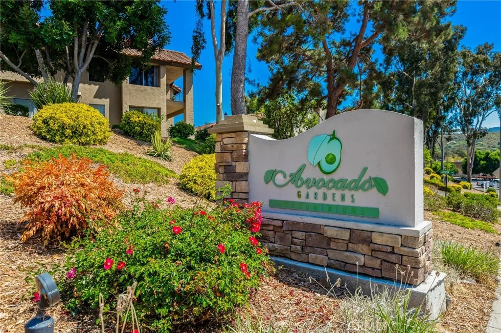 https://cdn.realtyfeed.com/cdn/127/307065865/4d136d790c1697760d5d287d0d27a71d.webp