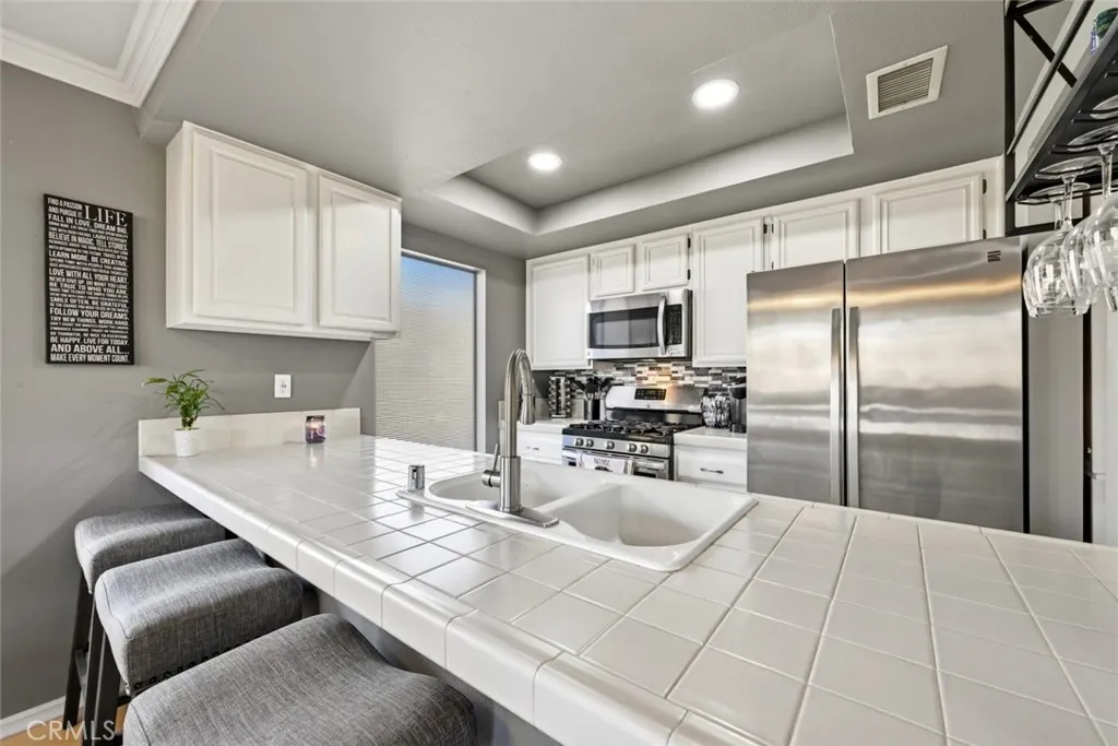 https://cdn.realtyfeed.com/cdn/127/307065865/b91a1772759b8cf2378177bf5555becb.webp