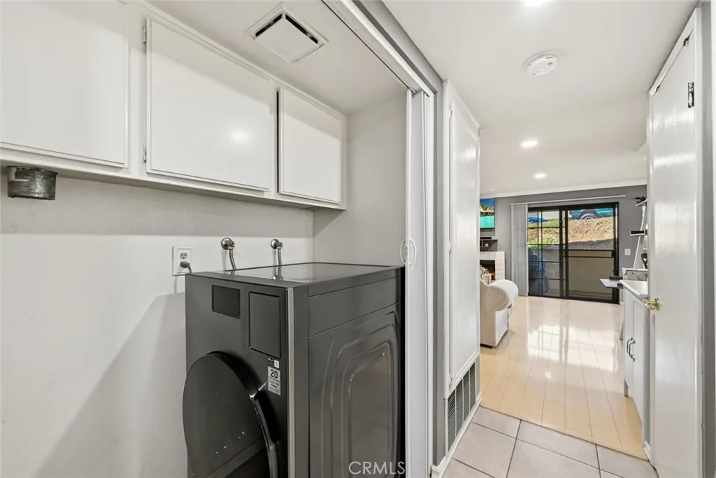https://cdn.realtyfeed.com/cdn/127/307065865/e2e82259d557d5c3035afb3b3dcd79a7.webp