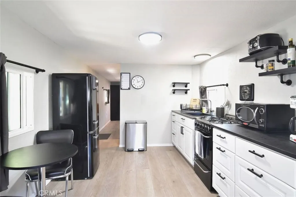 https://cdn.realtyfeed.com/cdn/127/307065911/7c51206d1143ed96c8abd92f6ab80ae7.webp