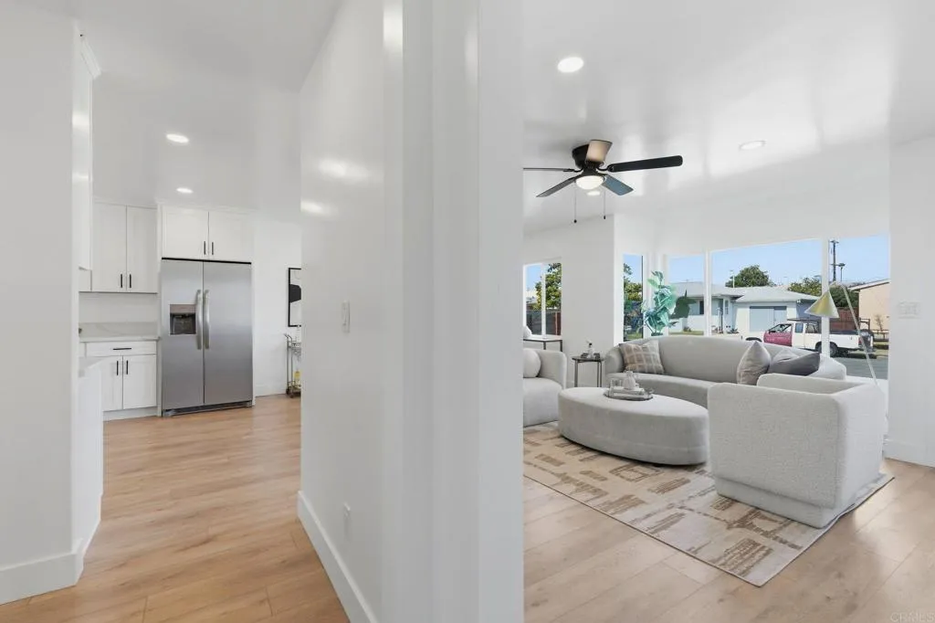 https://cdn.realtyfeed.com/cdn/127/307065928/7fb0022020ed7fbe9e772efd9957cbeb.webp
