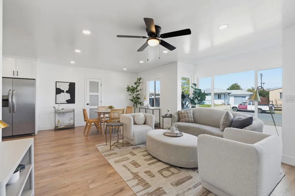 https://cdn.realtyfeed.com/cdn/127/307065928/e4e4e29d1a35b550ad3cefb0d5af3ae2.webp