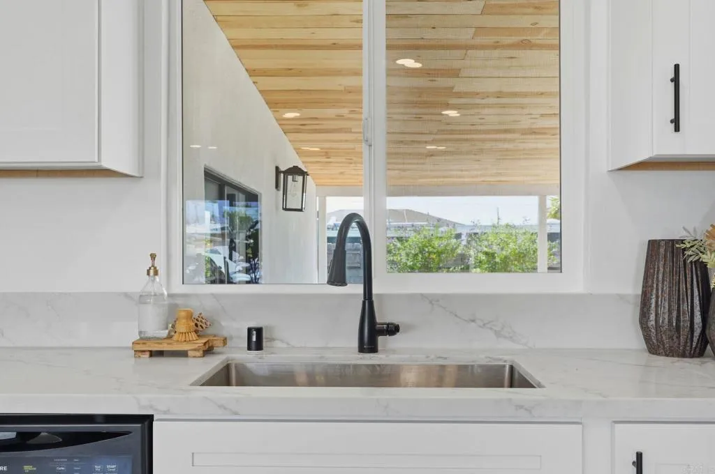 https://cdn.realtyfeed.com/cdn/127/307065928/f43c2080cfbd51ef530b69405519beb3.webp