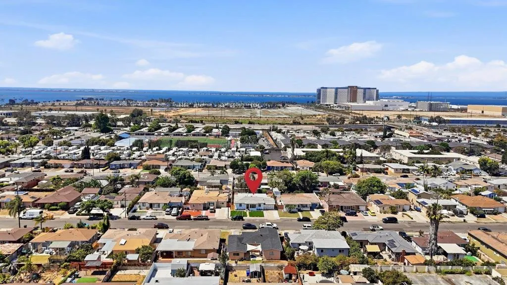 https://cdn.realtyfeed.com/cdn/127/307065928/ff60254d84096db766bb25f0b9357df1.webp