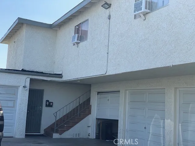 Compton, CA 90221