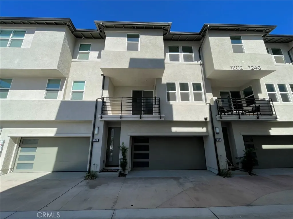 Anaheim, CA 92805