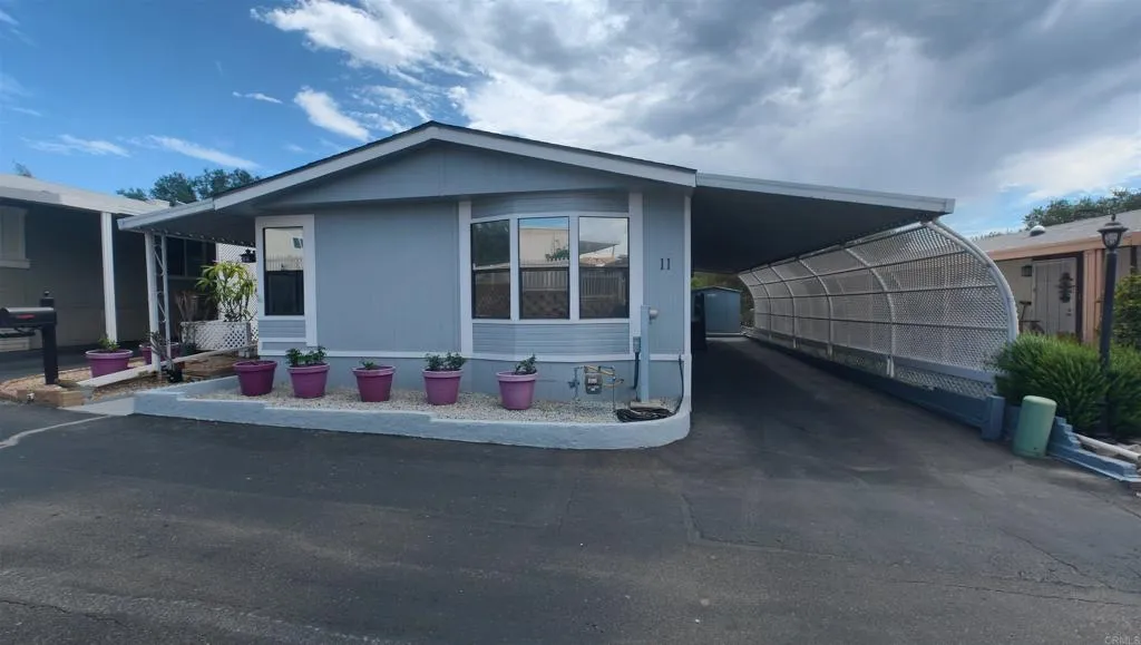 2400 Alpine Blvd Unit 11, Alpine, CA 91901 - Main photo, Alpine, CA