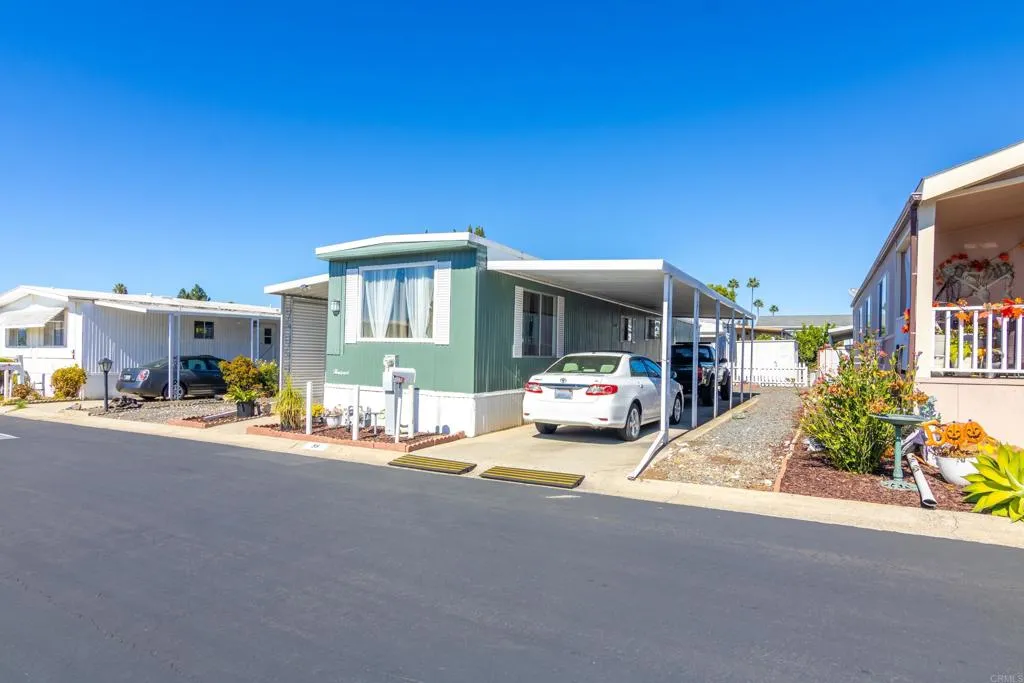 1010 E Bobier Unit 59, Vista, CA 92084 - Main photo, Vista, CA