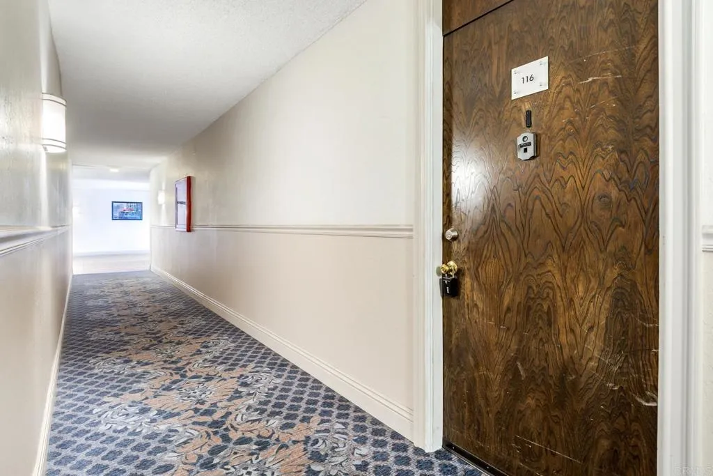 https://cdn.realtyfeed.com/cdn/127/307065993/49da66a30d2d816ea9c41847bc47afbe.webp