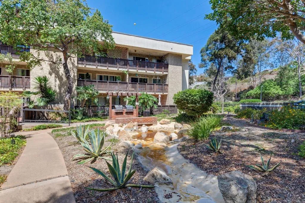 https://cdn.realtyfeed.com/cdn/127/307065993/f4e2081a48b6deb745cbdf2d6ad0500e.webp
