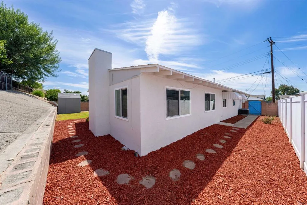 https://cdn.realtyfeed.com/cdn/127/307066008/f72ba02d4d2f17ce879b13a391798511.webp