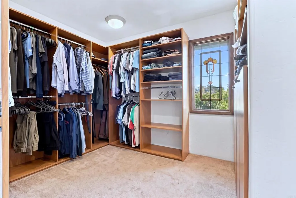 https://cdn.realtyfeed.com/cdn/127/307066012/1d84a59738118958de6c9058cf3af59b.webp