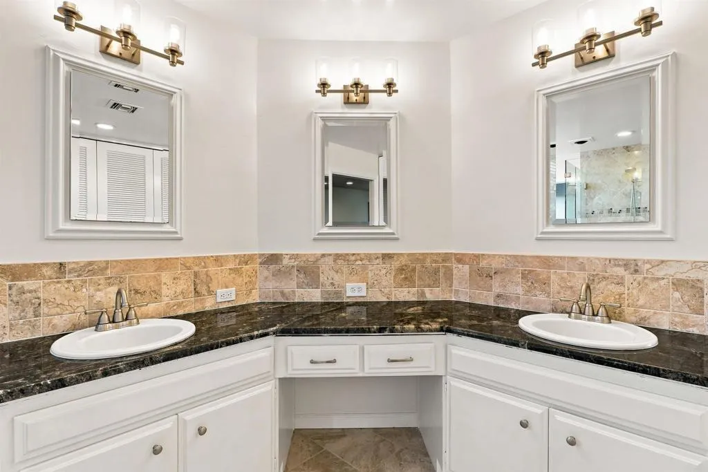 https://cdn.realtyfeed.com/cdn/127/307066012/2919824dd44b95214a3a0bd3d648deac.webp