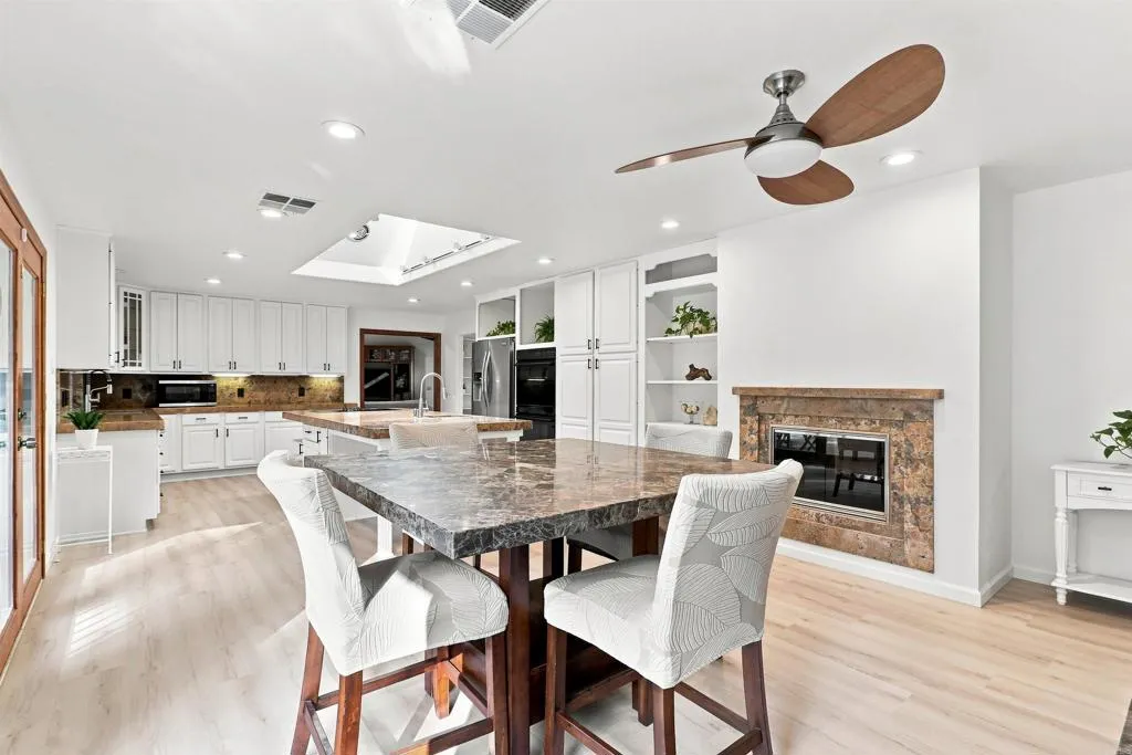 https://cdn.realtyfeed.com/cdn/127/307066012/4a75142bea8cd36eebdf3c9c4a84401a.webp