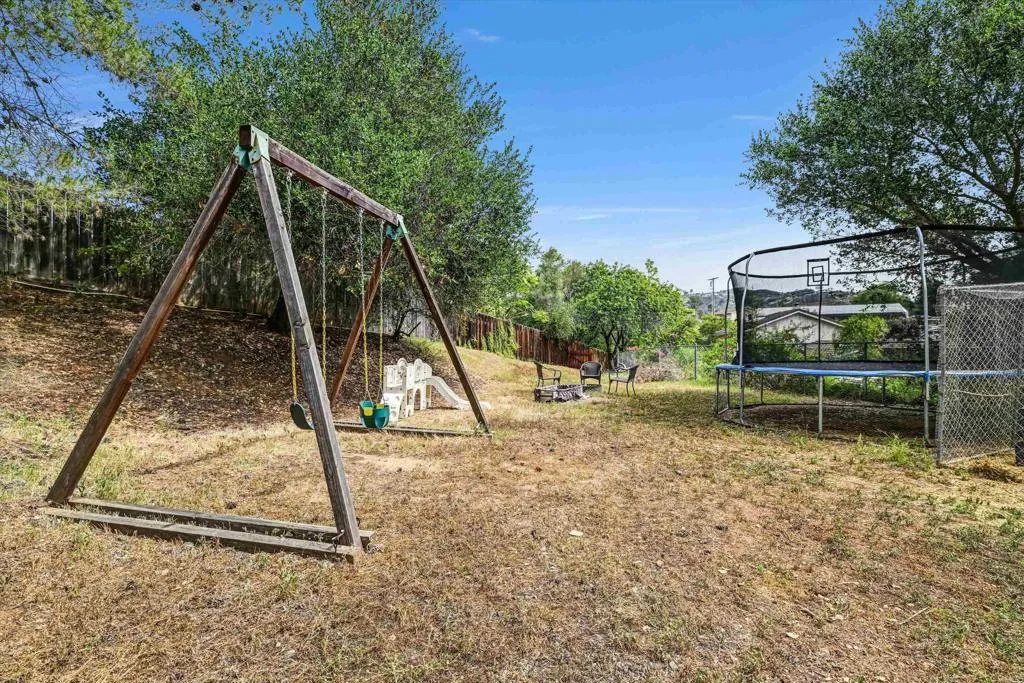 https://cdn.realtyfeed.com/cdn/127/307066012/850fdb077eb67b5a7ee068346d32c61a.webp