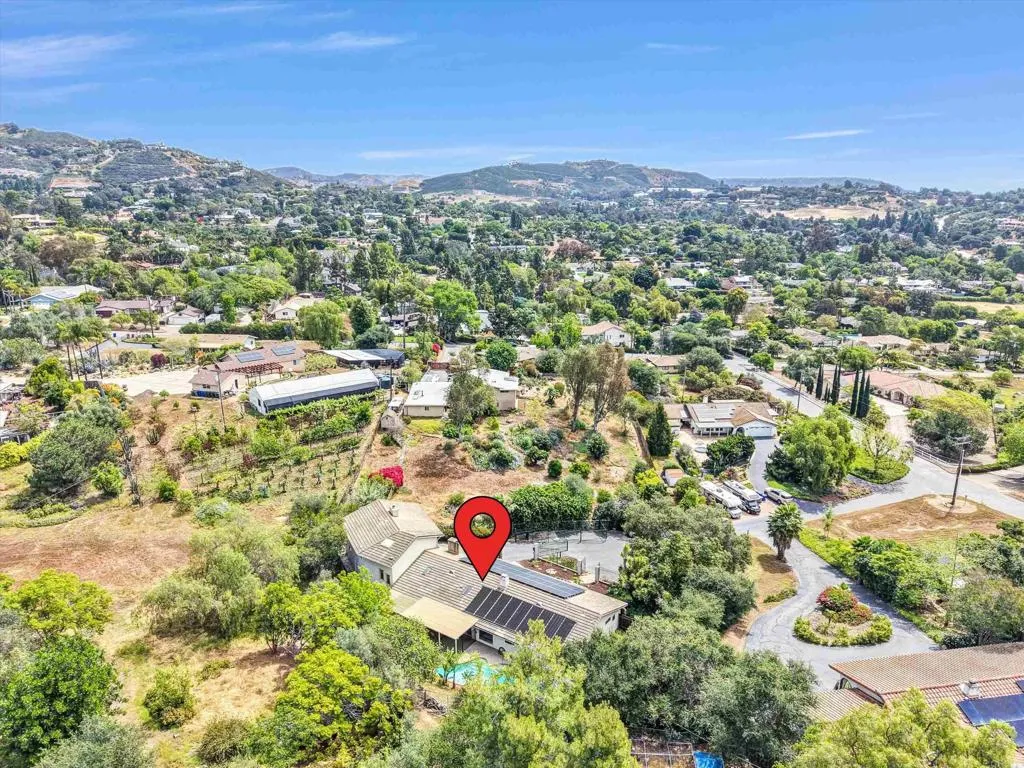 https://cdn.realtyfeed.com/cdn/127/307066012/8b7326ff69b7dc9c746cfb4fd0c8e908.webp