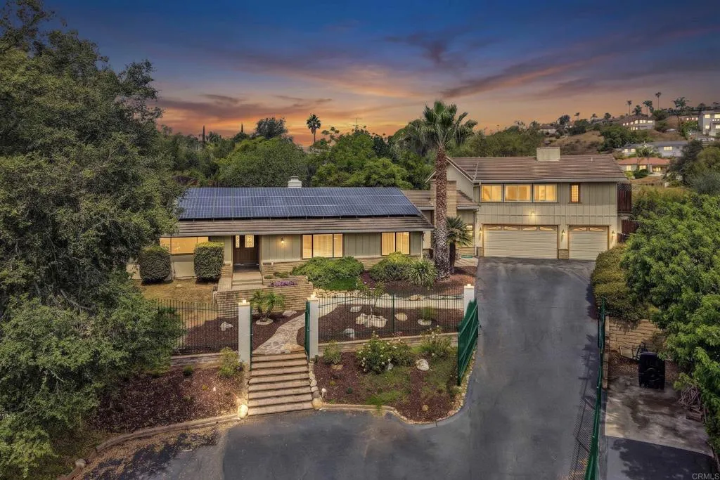 3056 Overhill Drive, Vista, CA 92084 - Main photo, Vista, CA