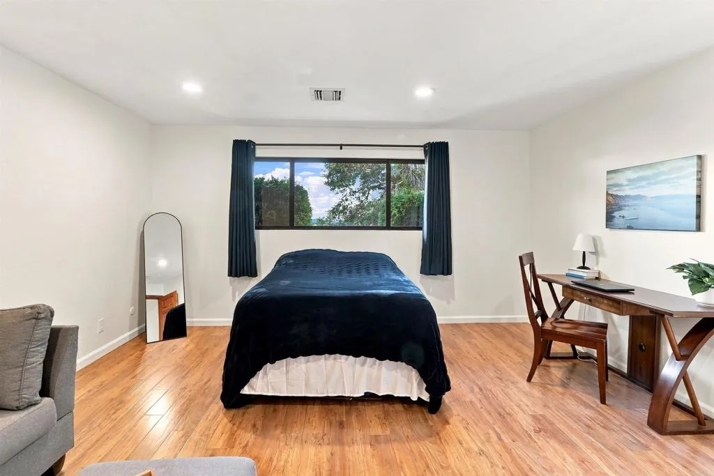 https://cdn.realtyfeed.com/cdn/127/307066012/9df6afb5c5623401df13e1a931c3fce5.webp