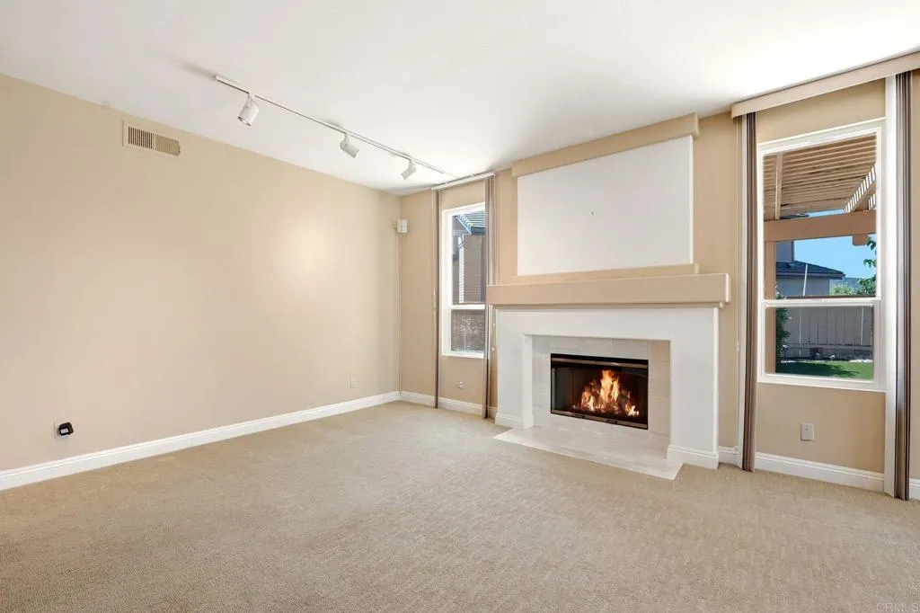 https://cdn.realtyfeed.com/cdn/127/307066019/112449828c5e75288690d5f1717d488e.webp
