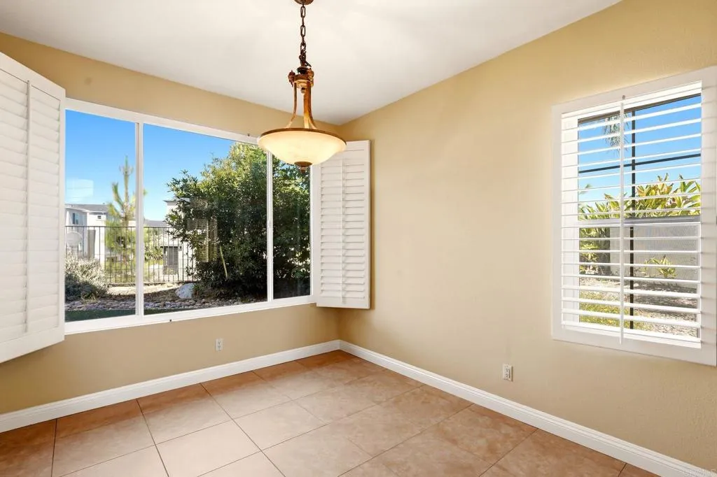 https://cdn.realtyfeed.com/cdn/127/307066019/4f972dc4ab4b22fb6557164efa777ea6.webp