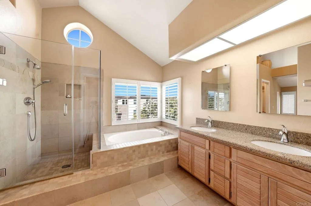 https://cdn.realtyfeed.com/cdn/127/307066019/5b47e9735b6a2f7e3b572a5f3e9fc048.webp