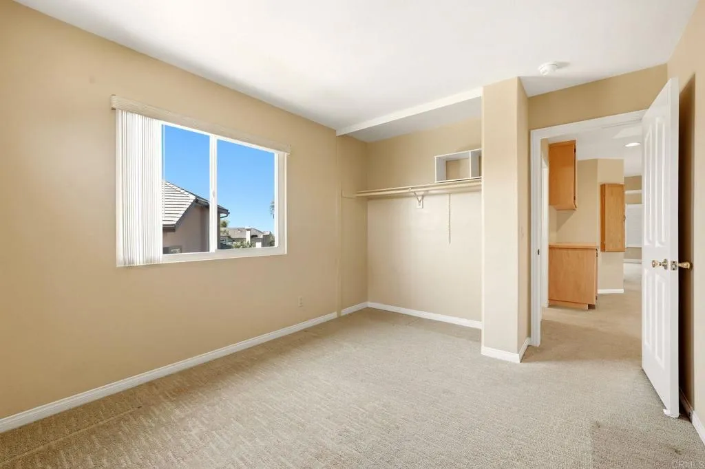 https://cdn.realtyfeed.com/cdn/127/307066019/713975171fd6aea48ed8f419f985b9b2.webp