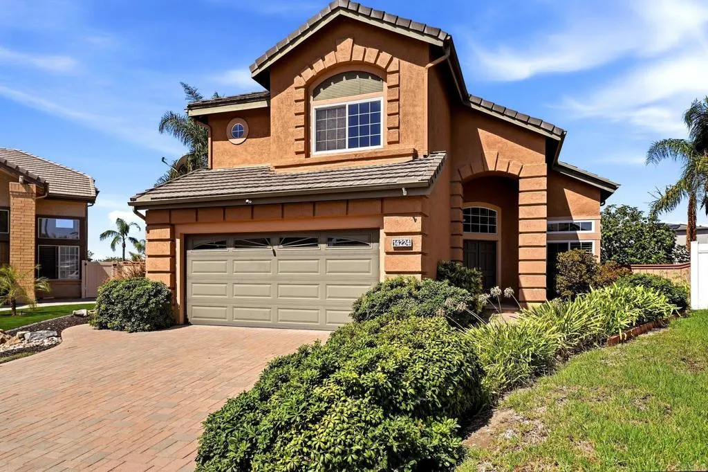 https://cdn.realtyfeed.com/cdn/127/307066019/7812fd6fd3b5175cf77f4fbe31f54ae7.webp