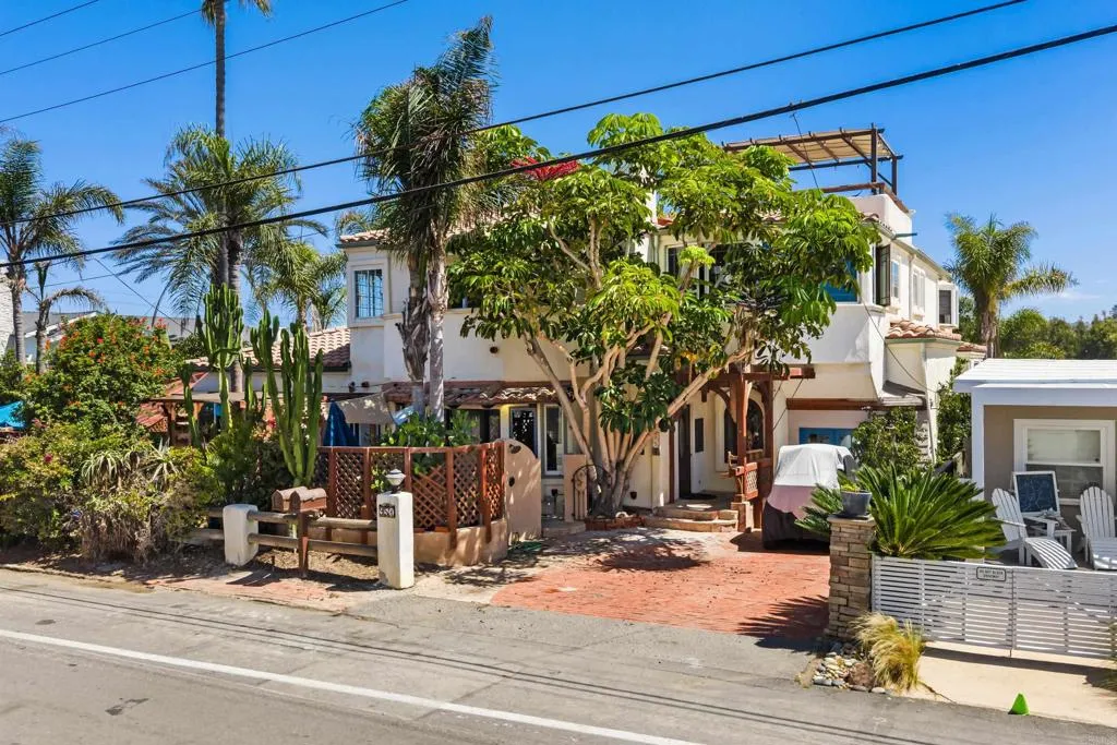https://cdn.realtyfeed.com/cdn/127/307066057/598b5d24044144d748b7af33ecbf46e9.webp