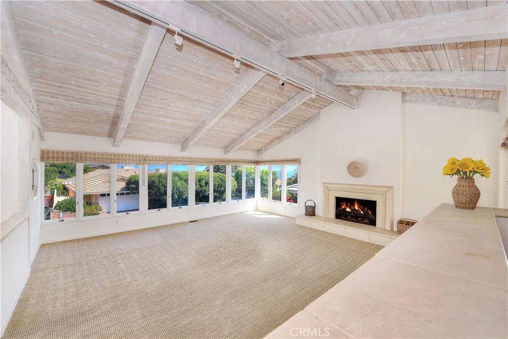 906 Emerald Bay