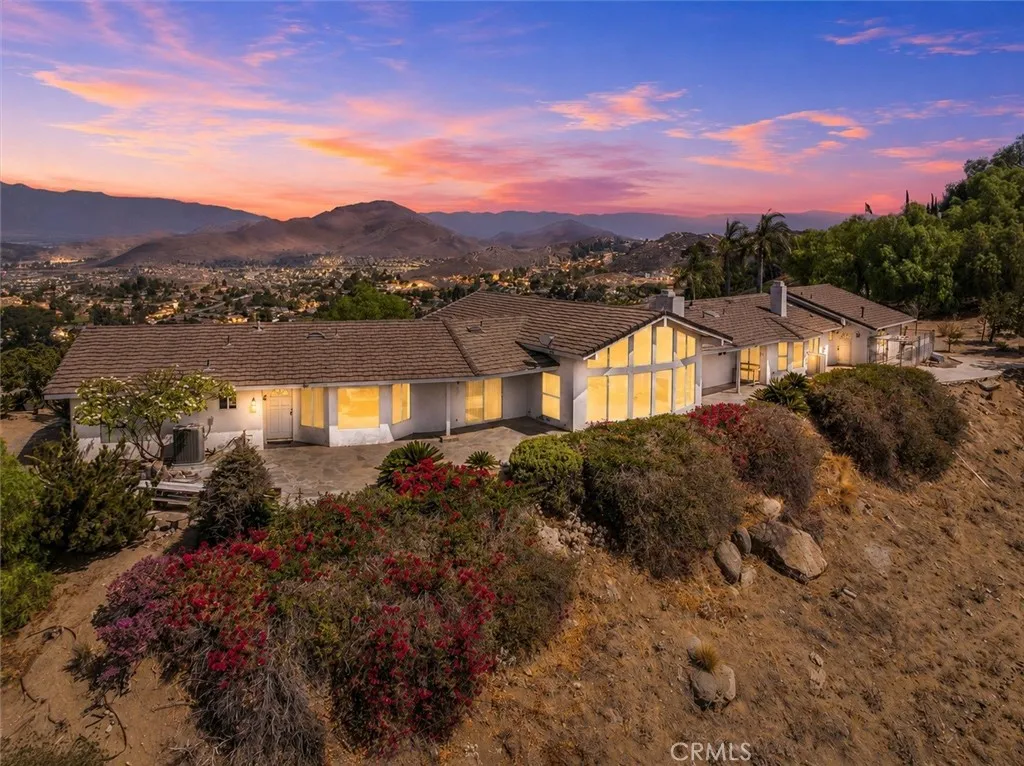Riverside, CA 92509